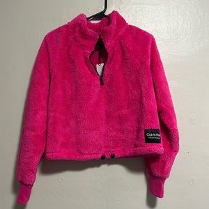 NWT Calvin Klein cropped fluffy sweater size medium